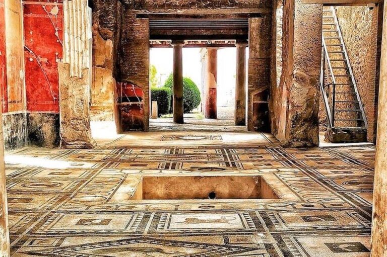 From Positano or Sorrento: Transfer with Stop in Pompeii