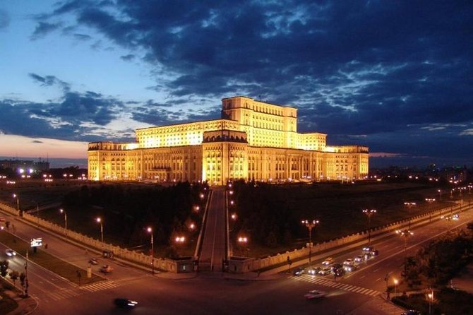 Full-Day Private Tour of Bucharest and Mogosoaia Palace - Discover Bucharest and Mogosoaia Palace: A Full-Day Private Experience