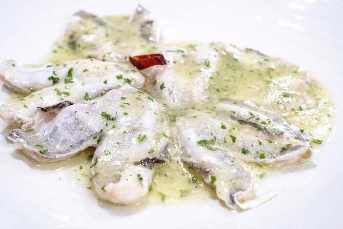 Get lost in the last classic pintxo taverns - Exploring the San Sebastian Pintxo Tour