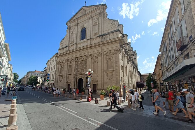 Guided tour of the Historic Center of Avignon - Good To Know