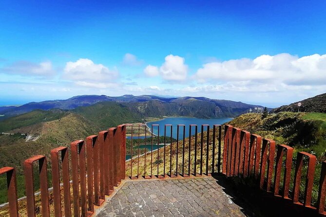 Half Day Fire Lake and Pineapple Farm Tour in Sao Miguel with Tea - A Fresh Take on Sao Miguel: The Half Day Fire Lake and Pineapple Farm Tour