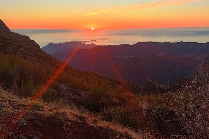 Half day Tour From 0 To 1818 Meters To Pico Do Arieiro Sunrise - Good To Know