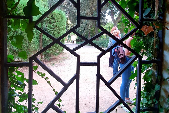 Horta Labyrinth Walking Tour in Barcelona - Good To Know