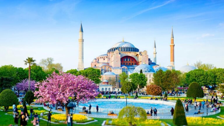 Istanbul: Hagia Sophia, Blue Mosque & Bosphorus Cruise