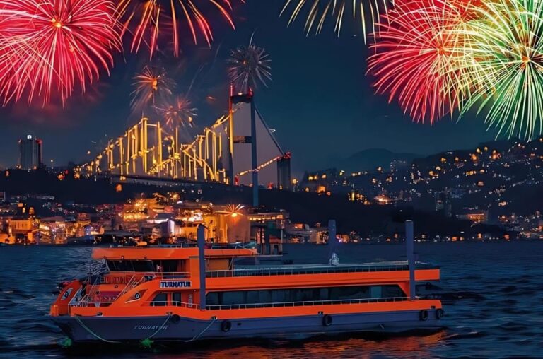Istanbul: New Year’s Eve Dinner Cruise / DJ & Drinks 2026