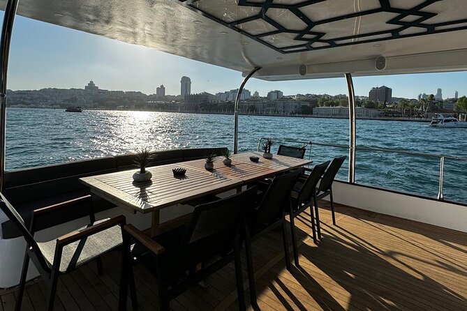 Istanbul Private Luxury Yacht on Bosphorus 25 Meter 82 Feet - An Inside Look at the Yacht Experience