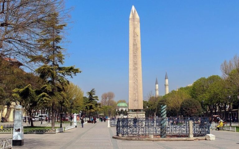Istanbul: Private Sightseeing 2, 4 or 8 hours with a Local