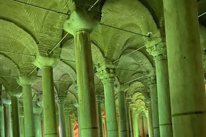 IstanbulBasilicaCistern/fastEntranceEnglish/Spanish (not tickets) - Good To Know