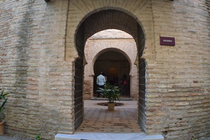 Jerez City Private Walking Tour - Discover Jerez through a Private Walking Tour