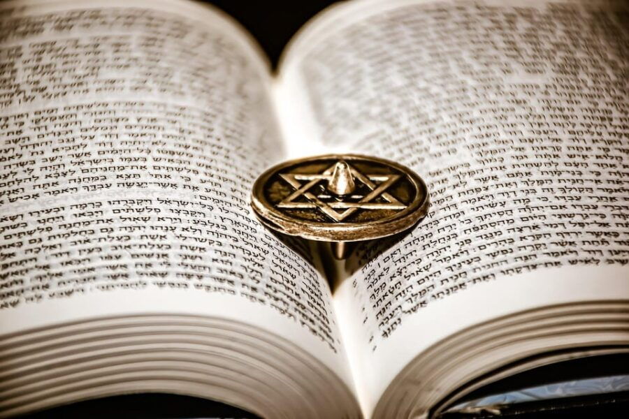 Jewish History and Helsinki Old Town Private Walking Tour - The Details of the Tour