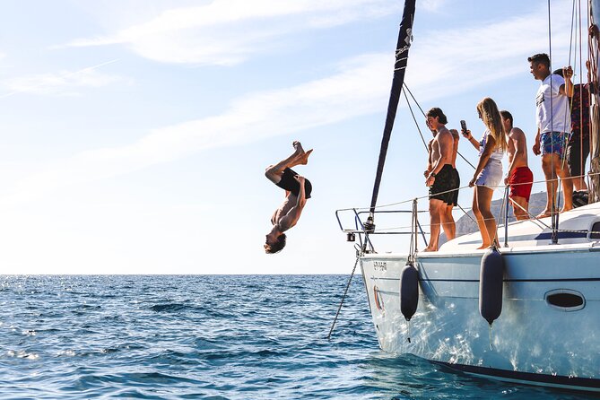 La Herradura: Sailboat with a view of Dolphins-Private - Good To Know