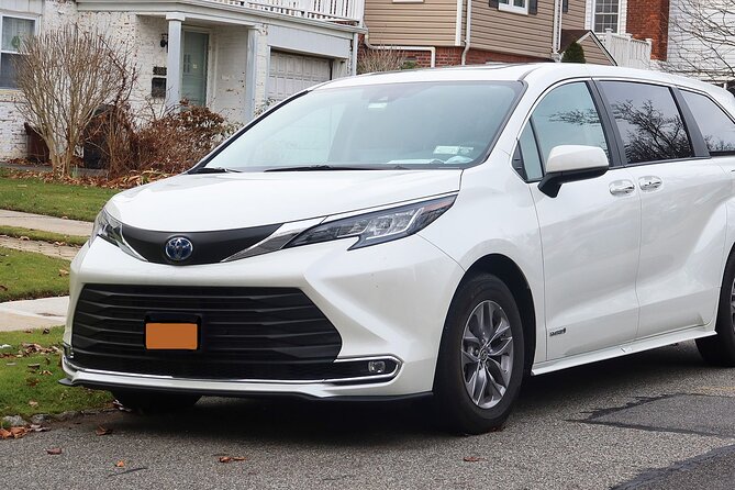 LGA: Private Transport from New York City to La Guardia Airport - Good To Know