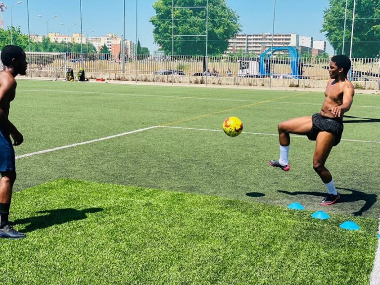 Lisbon: Behind the Scenes of a Low Division Footballer