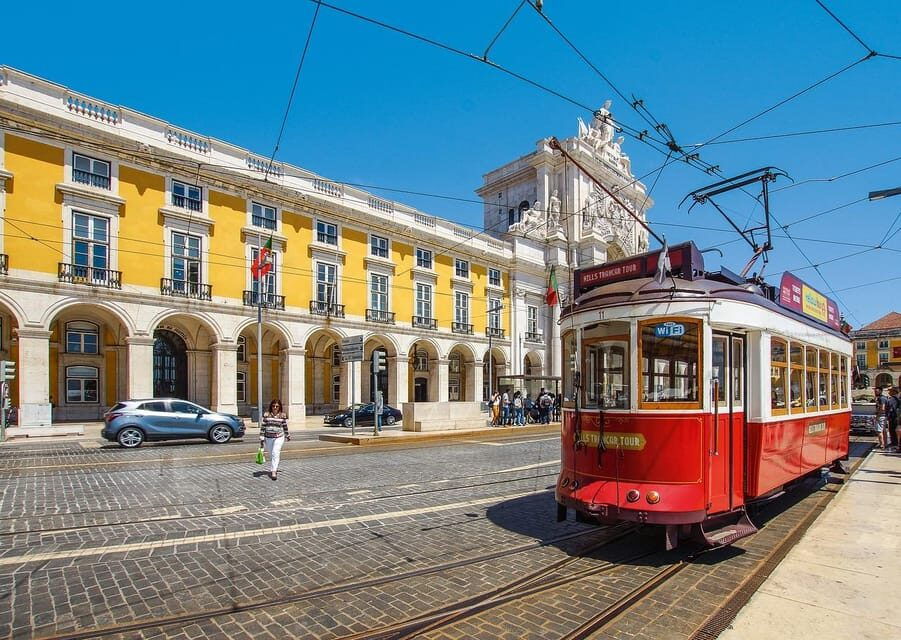 Lisbon: Guided Eco Tuk Tuk sightseeing tour - FAQ