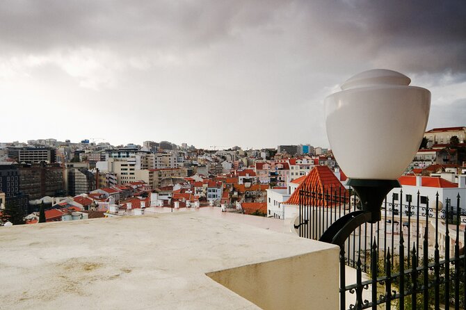 Lisbon Highlights Self guided scavenger hunt and Walking Tour - Good To Know