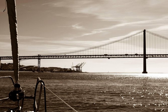 Lisbon New Years Eve Sailing Tour - Lisbon New Years Eve Sailing Tour: A Unique Way to Welcome the New Year