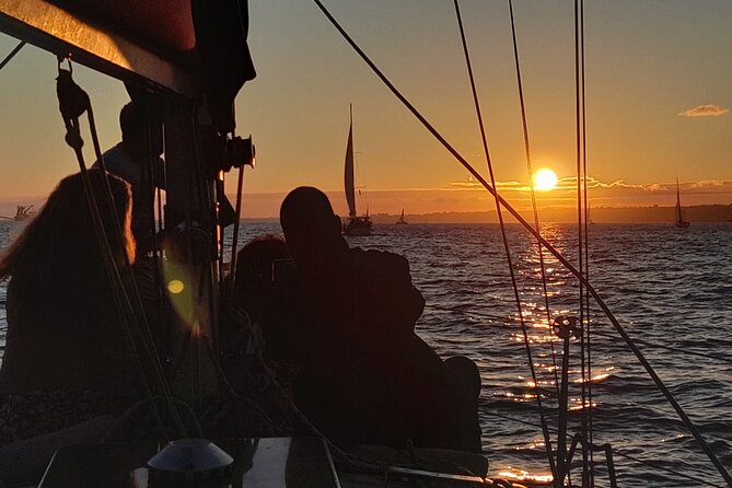 Lisbon: "Sunset" and "Day Tours" by boat, with drinks and Music. - Good To Know