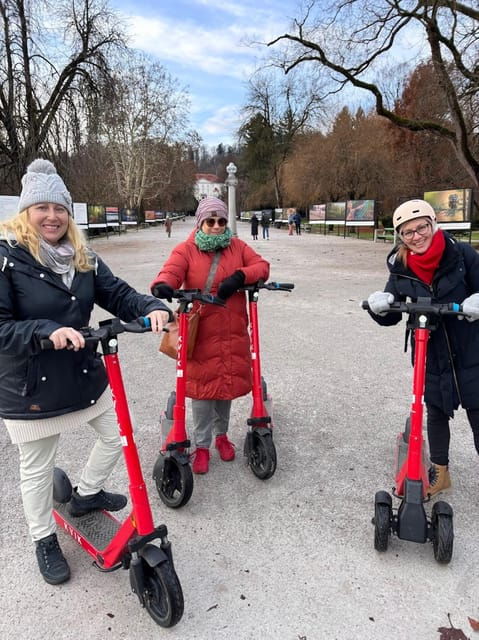 Ljubljana: E-scooter tour with local guide