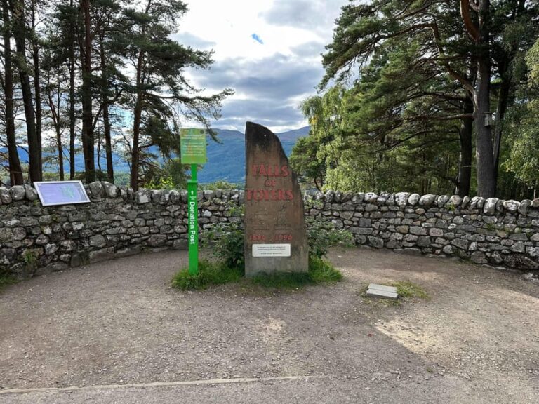 Loch Ness: Half-Day Circular Private Tour