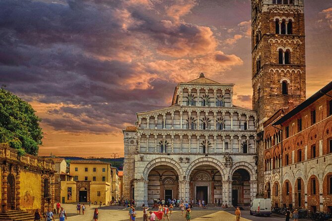Lucca Walking Tour with Audio and Written Guide by a Local - Good To Know