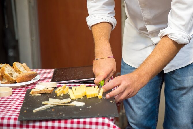 Montmartre Cheese and Wine Private Tour with a Chef - Good To Know