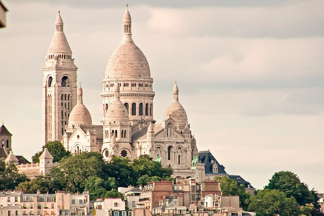 Montmartre Walking Tour Cultural Charm and Tasty Treats - Good To Know