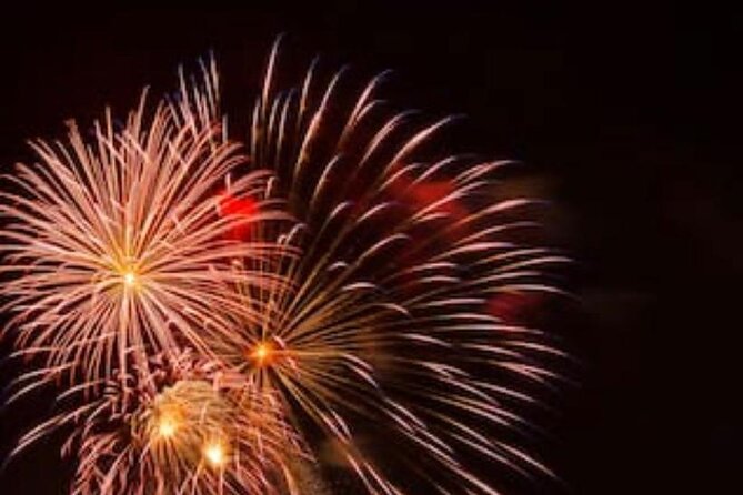 New Year's Eve on a Sailboat with Fireworks display in Lisbon - Good To Know: