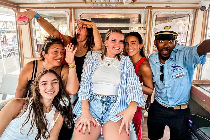 New York Hop On Hop Off Bus Tour with Cityscape Cruise - FAQ