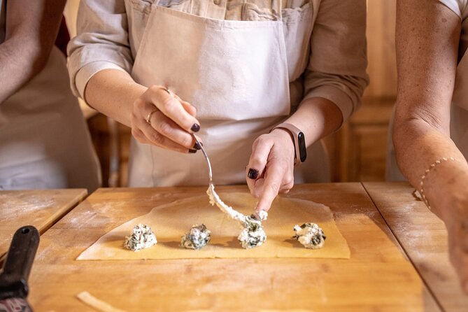 Pasta and Tiramisu Cooking Class in Florence - Good To Know