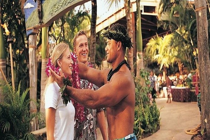 Pearl Harbor + Dole Plantation + Polynesian Center from Kauai - Introduction