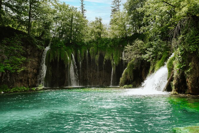 Plitvice Lakes and Rastoke Tour w/ ticket (ENG/ESP) - Exploring the Plitvice Lakes and Rastoke Tour: A Deep Dive into Croatian Nature and Culture