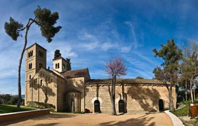 Poble Espanyol Private Tour in Barcelona with Pick up and Drop off - Introduction