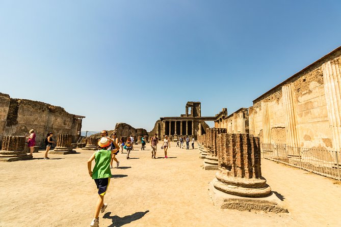 Pompeii and Herculaneum Private Walking Tour with an Archaeologist - Good To Know