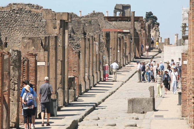 Pompeii and Naples from Rome: Enjoy a Full-Day Tour with Lunch - Good To Know