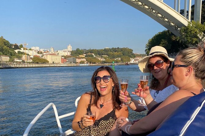 Porto: Boat trip on Douro river , six bridges /Sunset opcion - Good To Know