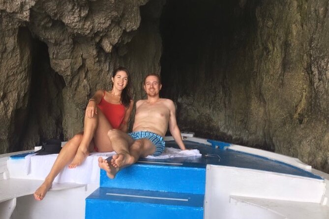 Private boat tour 1h Ortigia and caves with tales - A Closer Look at the Experience