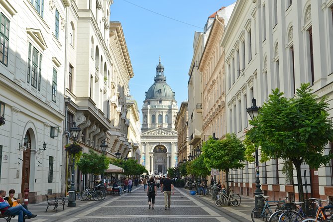 Private Budapest All In One Walking Tour with Strudel Stop - A Close-Up of Budapest: The Private All-In-One Walking Tour with Strudel Stop