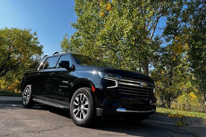 Private Car Service to Rocky Mountain Metropolitan Airport (BJC) - Meeting Points and Operating Hours