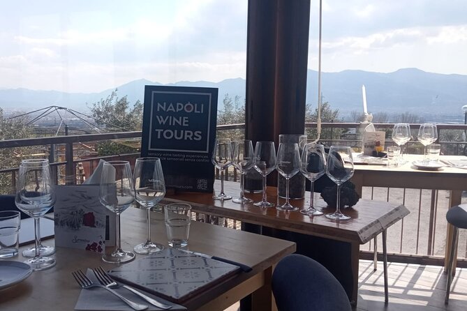 Private Educational Wine Tour, dedicated sommelier and trasport - Good To Know
