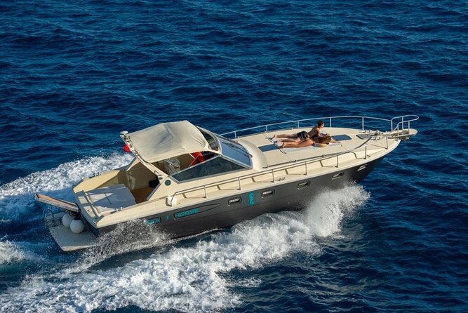 Private Luxury Capri-Amalfi tour with aperitif on board! - Exploring the Amalfi Coast and Capri in Style
