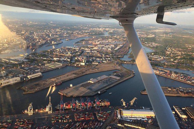 Private Sightseeing Flight Over Hamburg - Good To Know