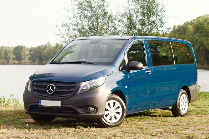 Private Transfer from Cesky Krumlov to Prague - Introduction