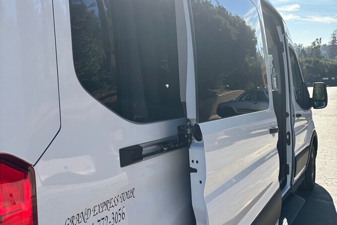 Private Universal Studio Transportation up to 14 passengers max - Introduction
