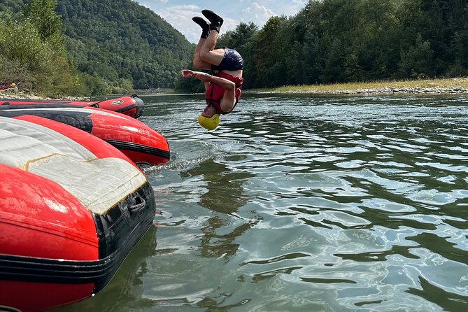 Rafting activity with family in Lucca - Good To Know