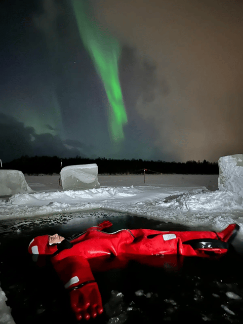 Rovaniemi: Arctic Ice Floating Experience