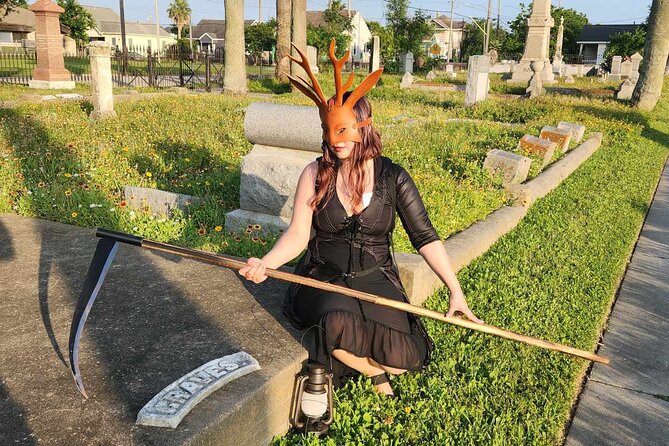 Secret Society Cemetery Walking Tour in Galveston - An In-Depth Look at the Galveston Cemetery Walking Tour