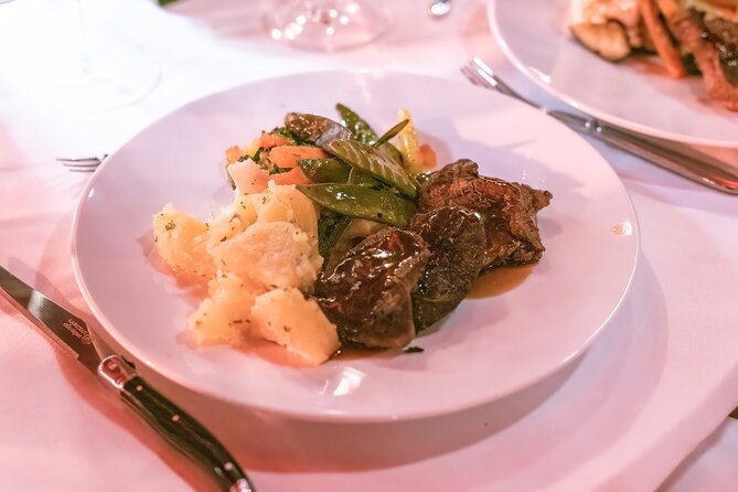 Secret Wonders Magic Dinner Show Ticket in Vienna - An In-Depth Look at the Secret Wonders Magic Dinner Show