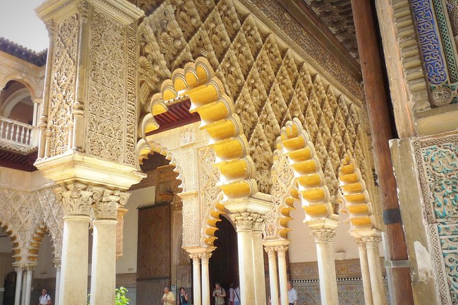 Seville Tour with Alcazar, Cathedral and Giralda from Granada - Discovering Seville in a Day: A Guide to the Full-Day Tour from Granada