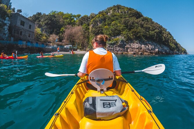 Small groups Kayak tour from Sorrento to Bagni Regina Giovanna - Small groups Kayak tour from Sorrento to Bagni Regina Giovanna