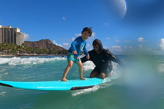 Surfing Lessons in Waikiki - The Authentic Hawaiian Element